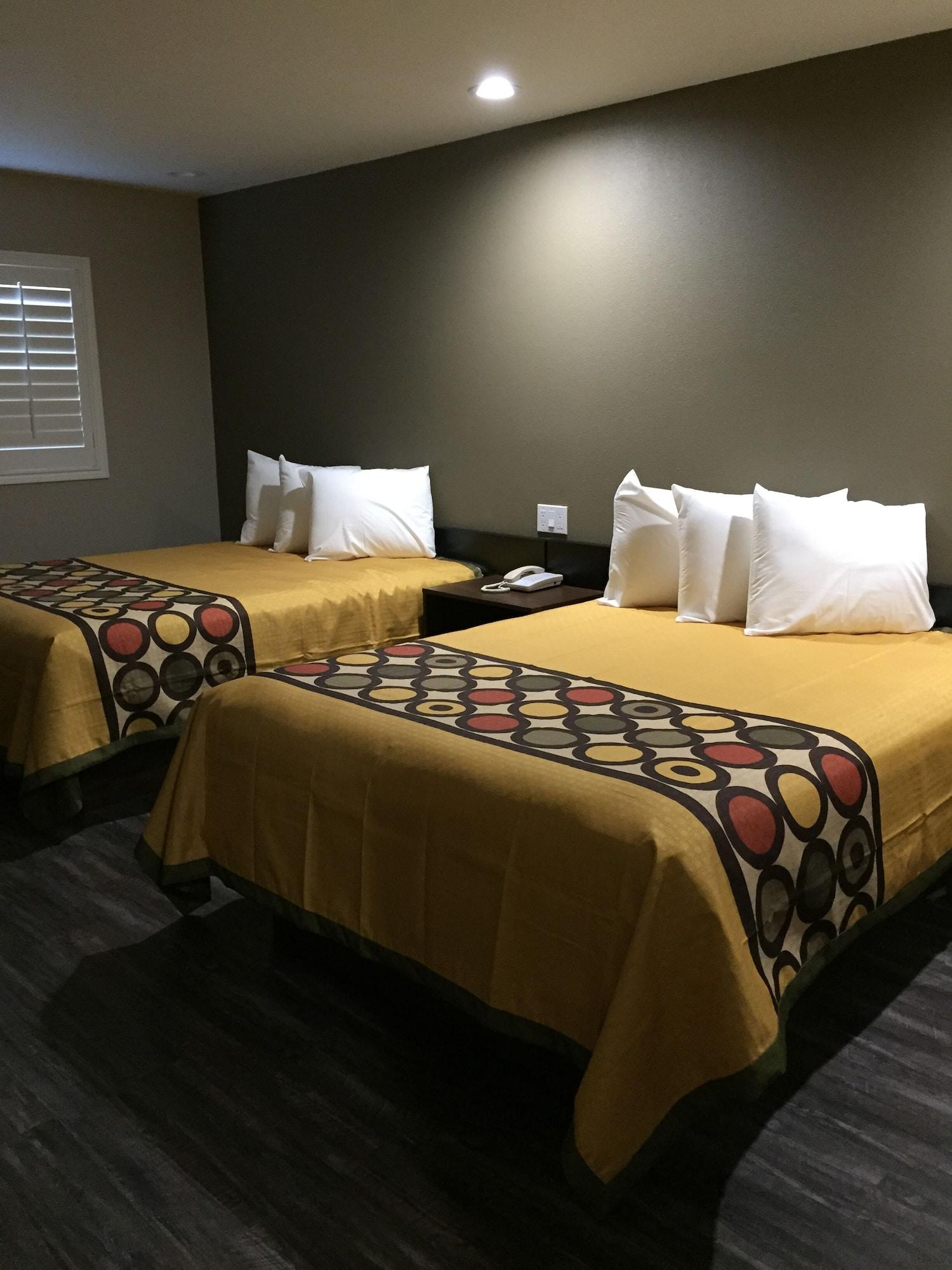 Super 8 By Wyndham National City Chula Vista Ngoại thất bức ảnh