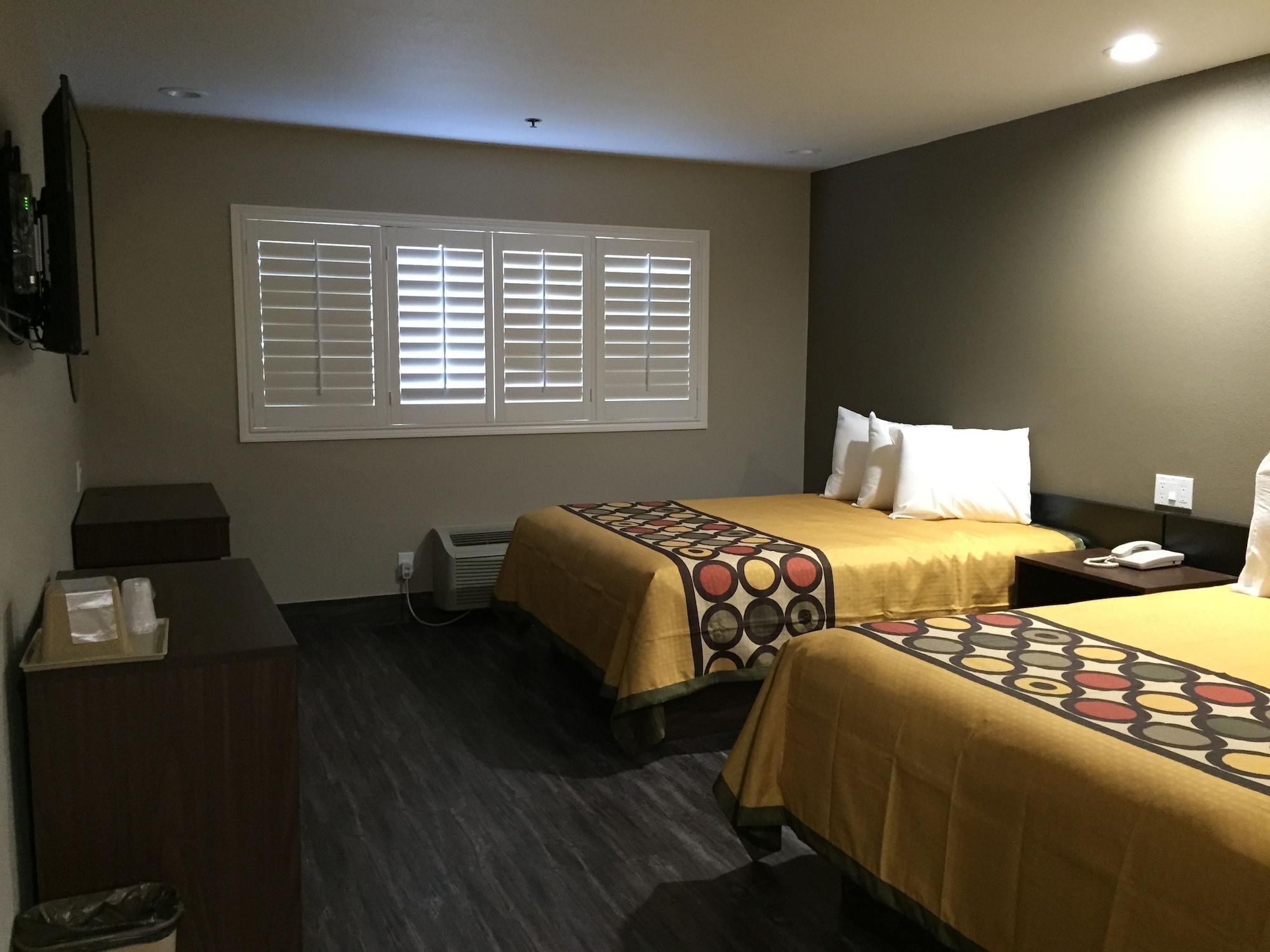 Super 8 By Wyndham National City Chula Vista Ngoại thất bức ảnh