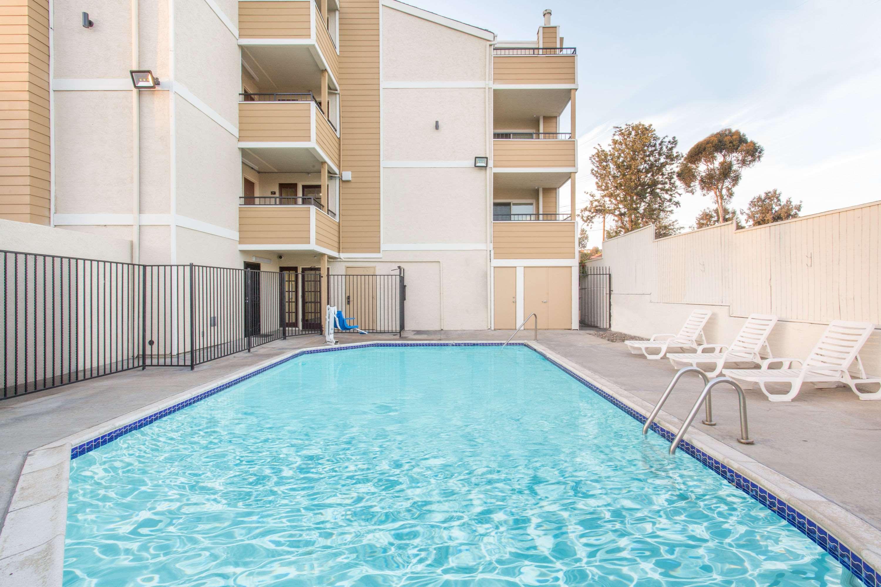 Super 8 By Wyndham National City Chula Vista Ngoại thất bức ảnh