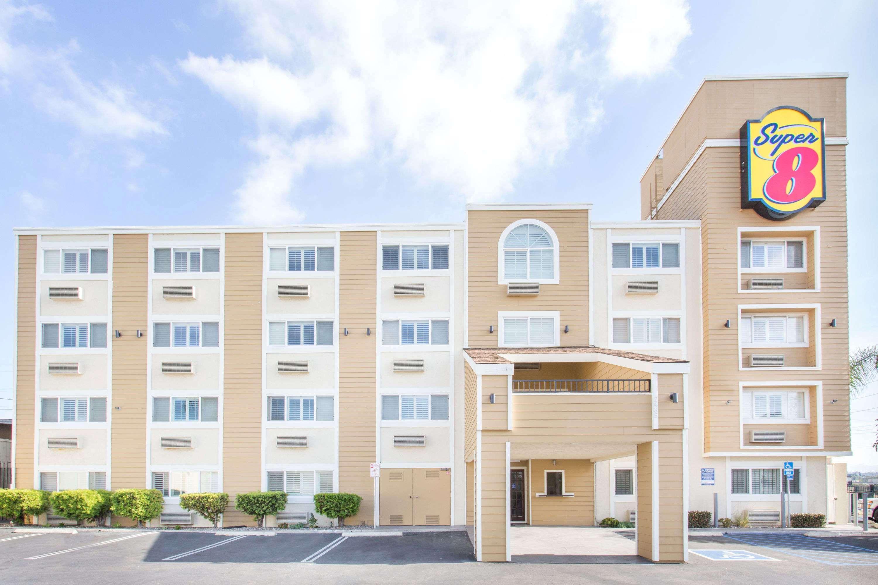 Super 8 By Wyndham National City Chula Vista Ngoại thất bức ảnh