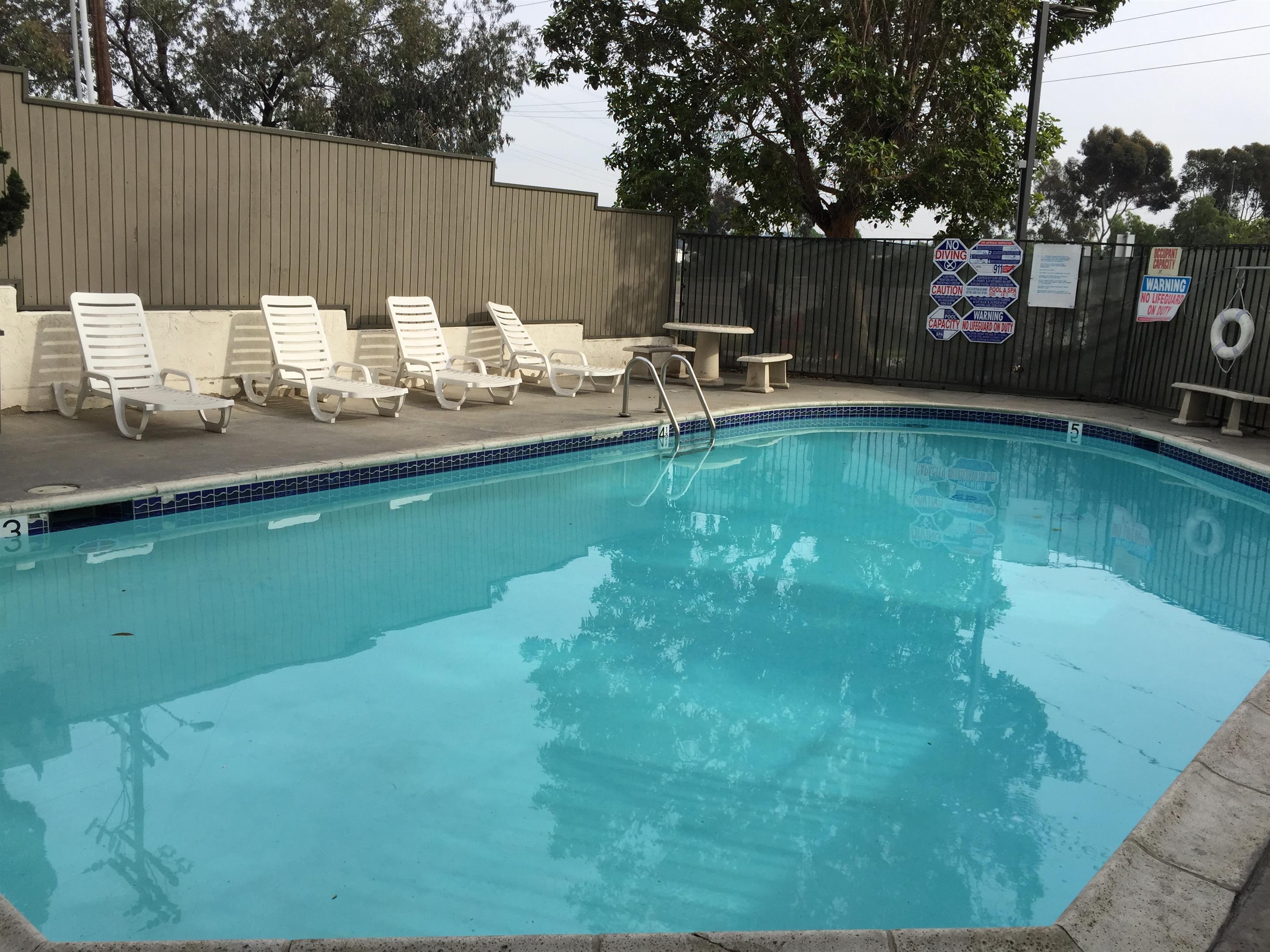 Super 8 By Wyndham National City Chula Vista Ngoại thất bức ảnh
