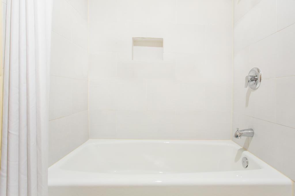 Super 8 By Wyndham National City Chula Vista Ngoại thất bức ảnh