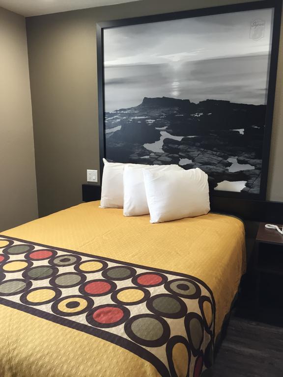 Super 8 By Wyndham National City Chula Vista Ngoại thất bức ảnh